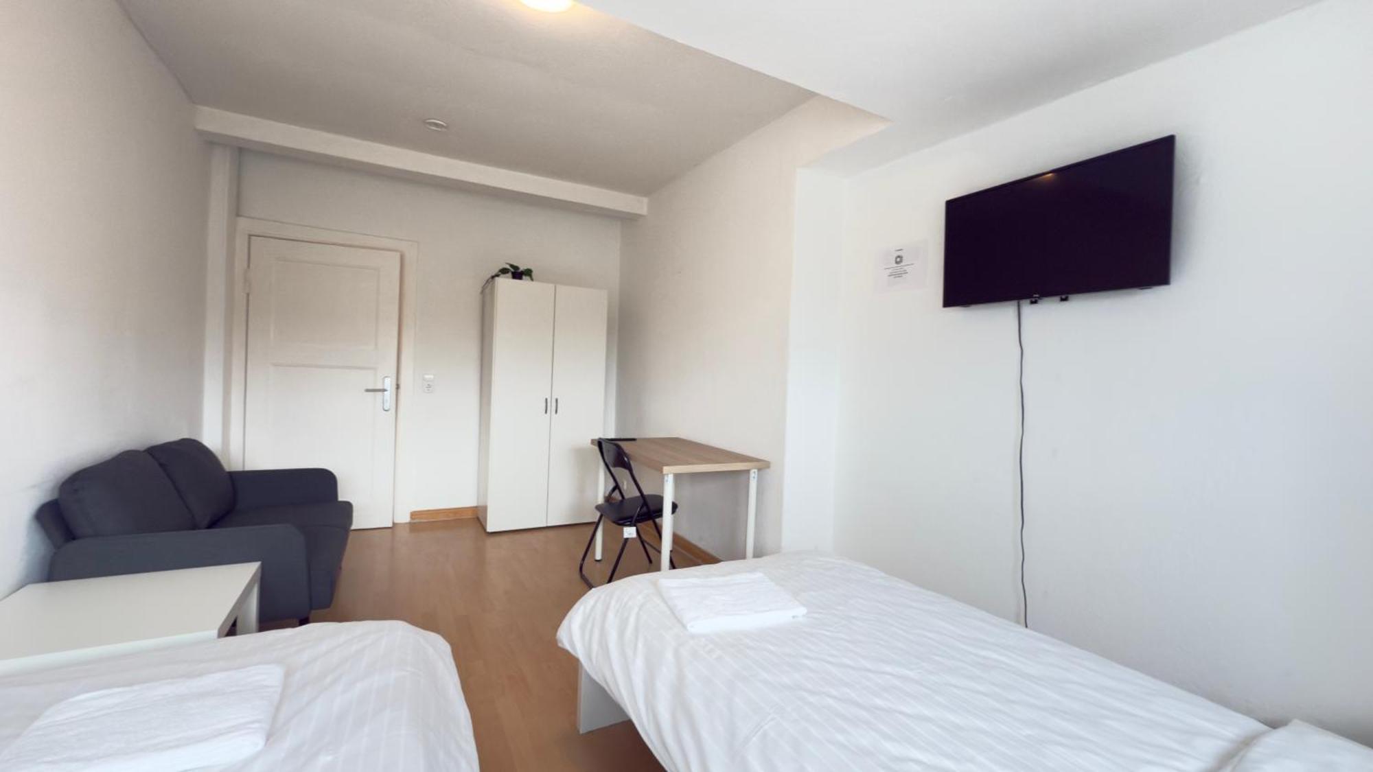 Apartments Im Herzen Von Neumuenster Innenstadt & Hbf Fusslaeufig, Mit Privatparkplatz Exterior foto